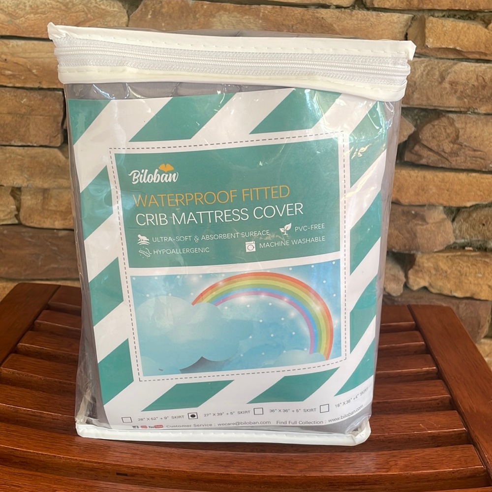 Waterproof crib mattress cover
